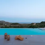 Nora Villa